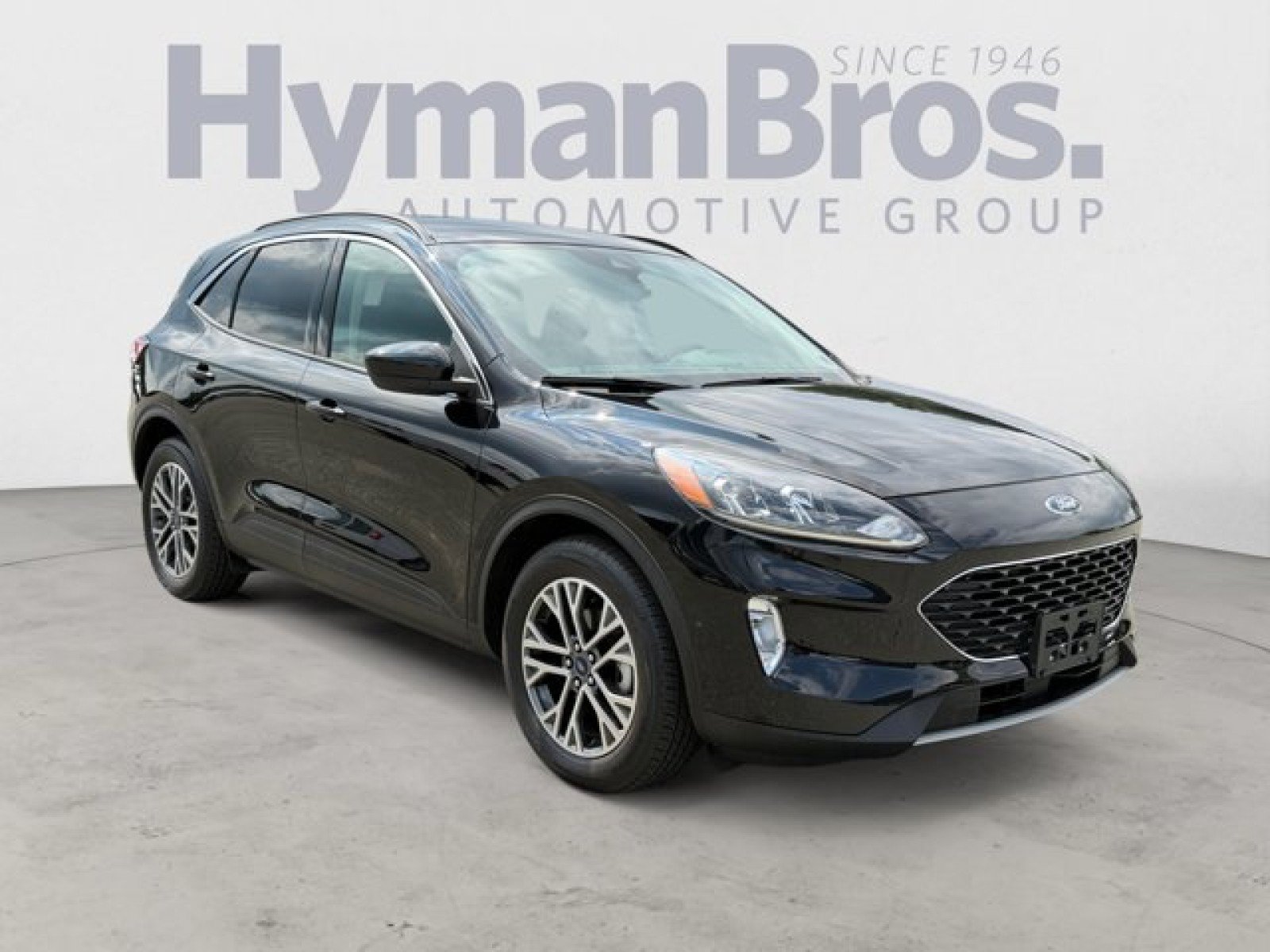 Used 2020 Ford Escape SEL FWD image 1