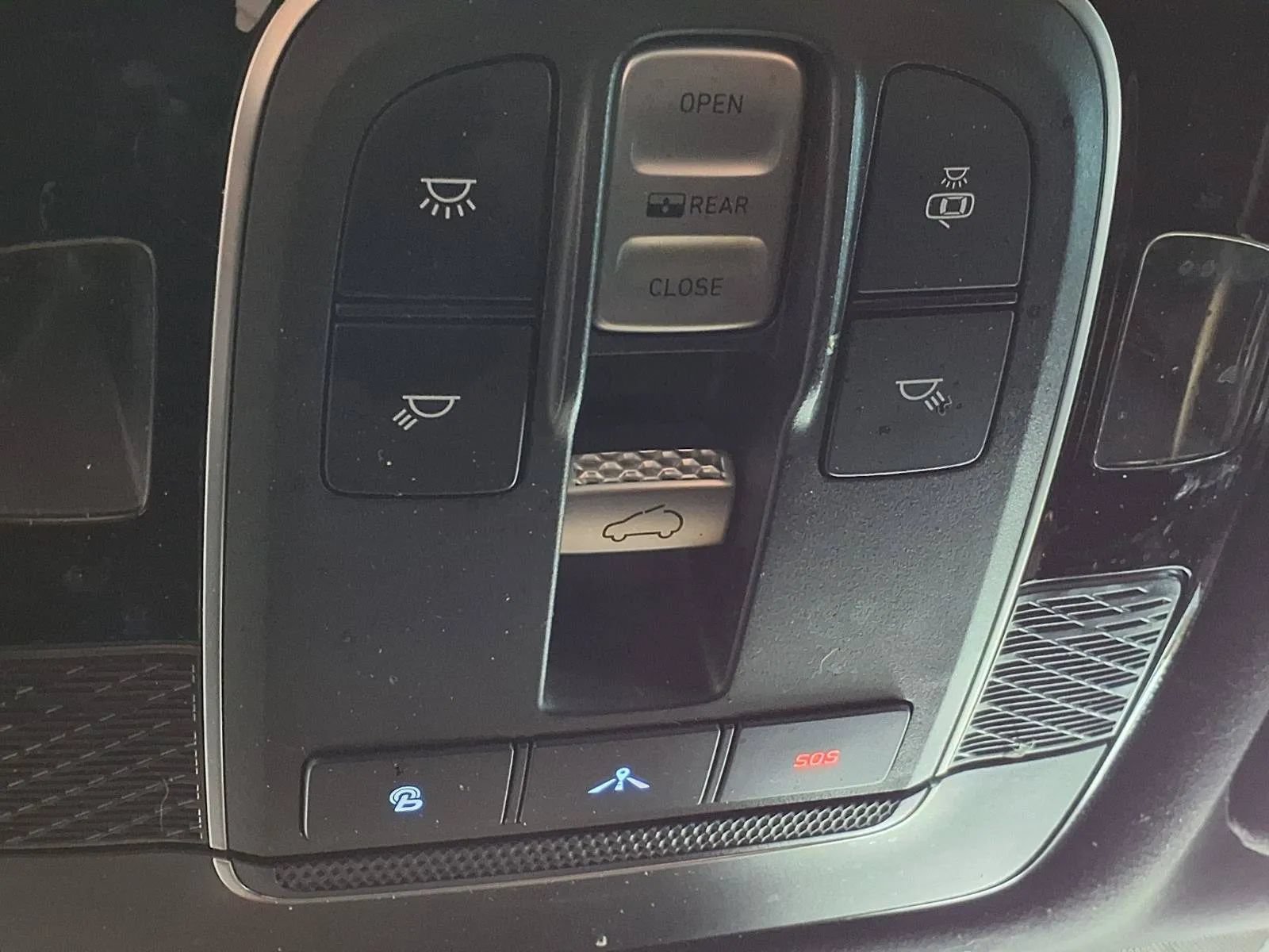 Used 2020 Hyundai Palisade Limited AWD/4WD image 25