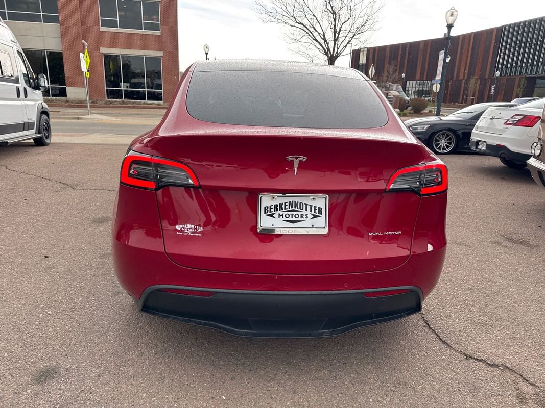 Used 2022 Tesla Model Y Long Range AWD/4WD image 6