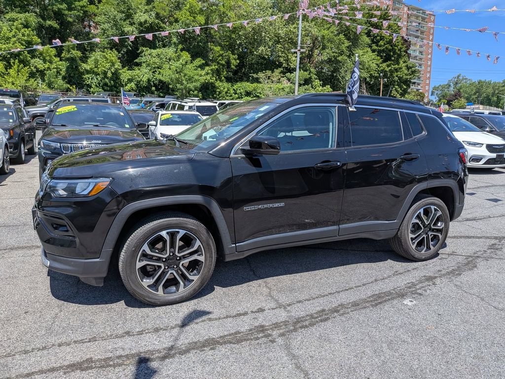 Used 2022 Jeep Compass Limited AWD/4WD image 10