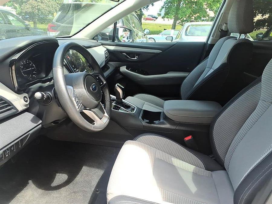 Used 2023 Subaru Outback Premium AWD/4WD image 17