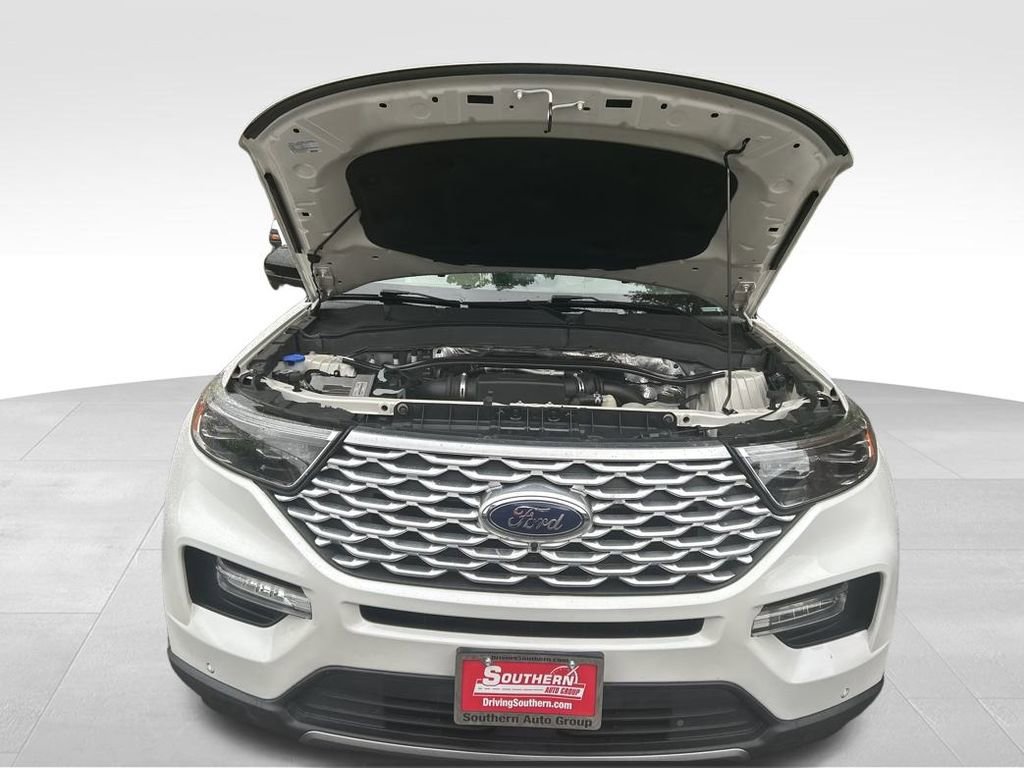 Used 2020 Ford Explorer Platinum w/ Premium Technology Package image 11