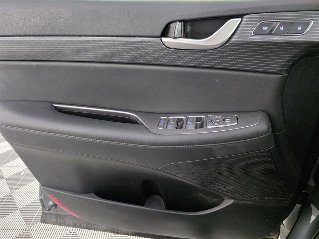 Used 2023 Hyundai Palisade Limited image 31