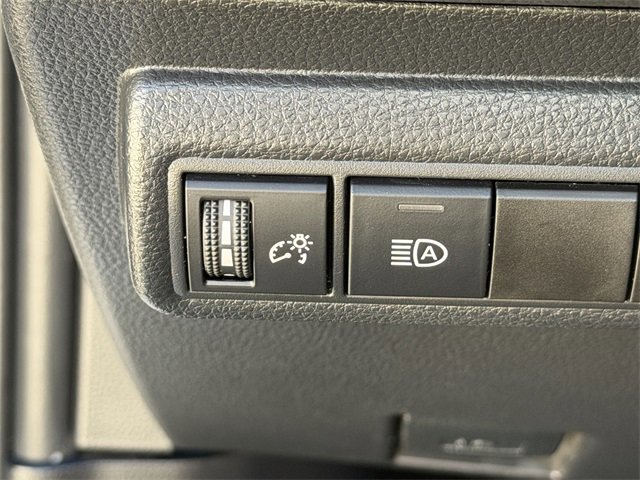 Used 2020 Toyota Corolla SE image 21