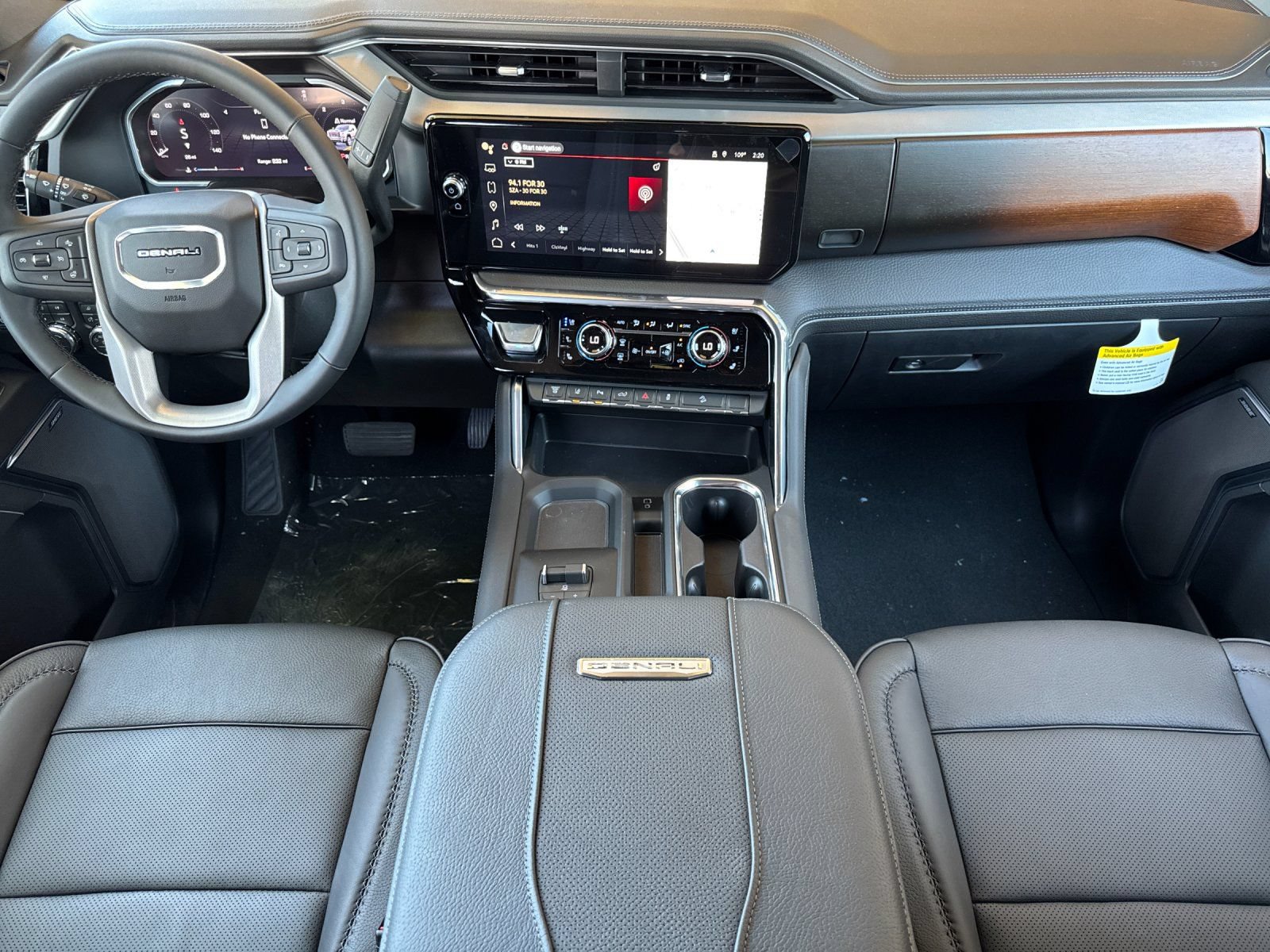 New 2026 GMC Sierra 3500 Denali w/ Denali Reserve Package AWD/4WD image 13