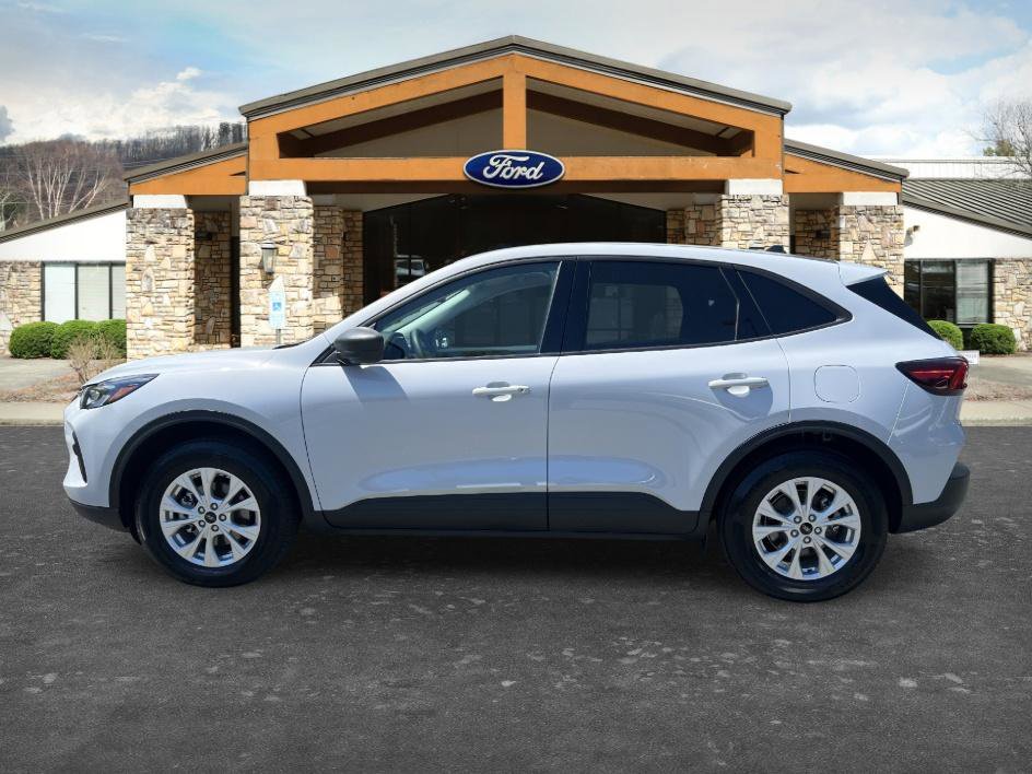 Used 2025 Ford Escape Active AWD/4WD image 7