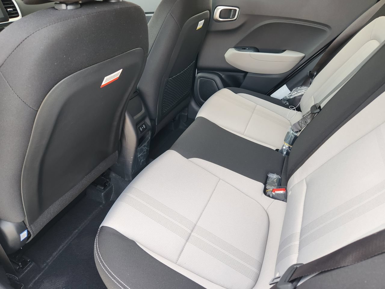 New 2026 Hyundai Venue SEL FWD image 29