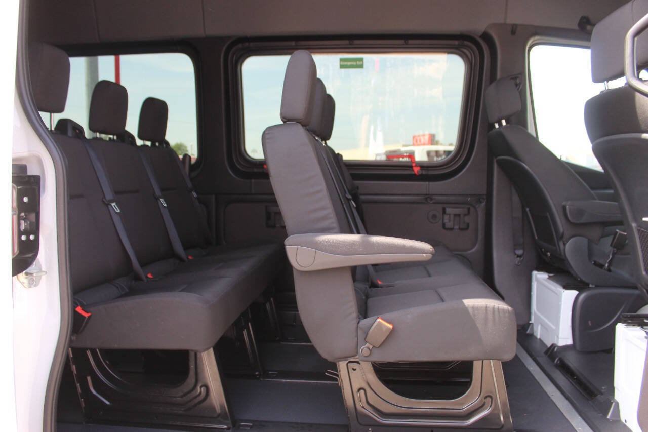 Used 2026 Mercedes-Benz Sprinter 2500 image 17