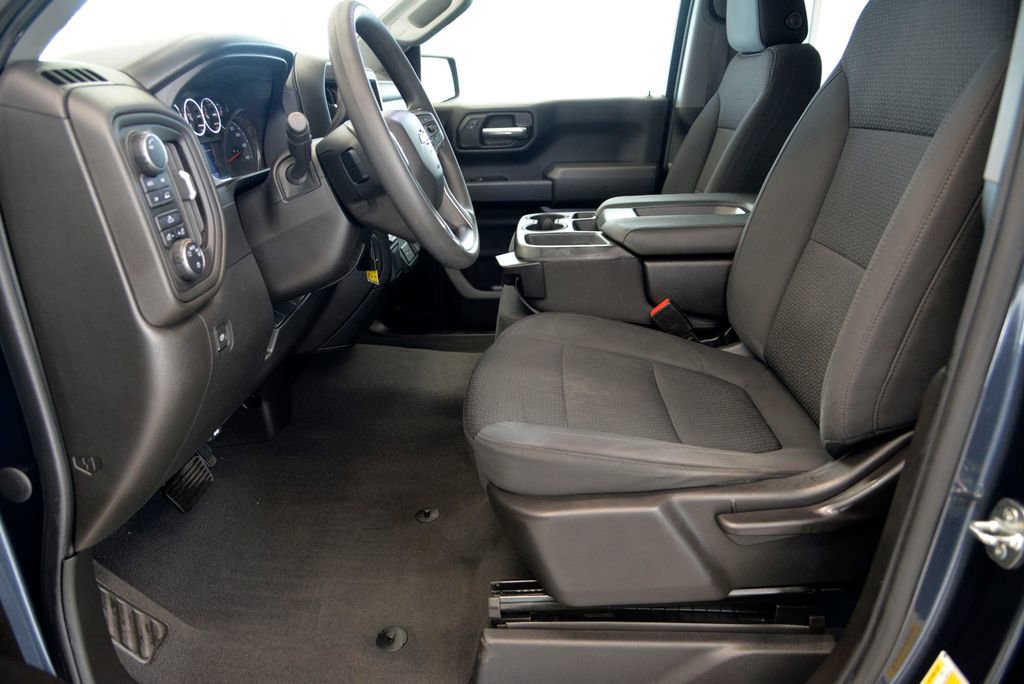 Used 2021 Chevrolet Silverado 1500 Custom w/ LPO, Dark Essentials Package AWD/4WD image 15