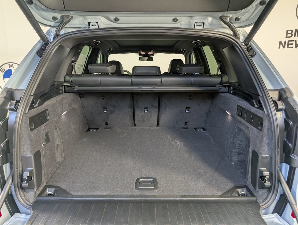 New 2026 BMW X5 xDrive40i w/ M Sport Package AWD/4WD image 19