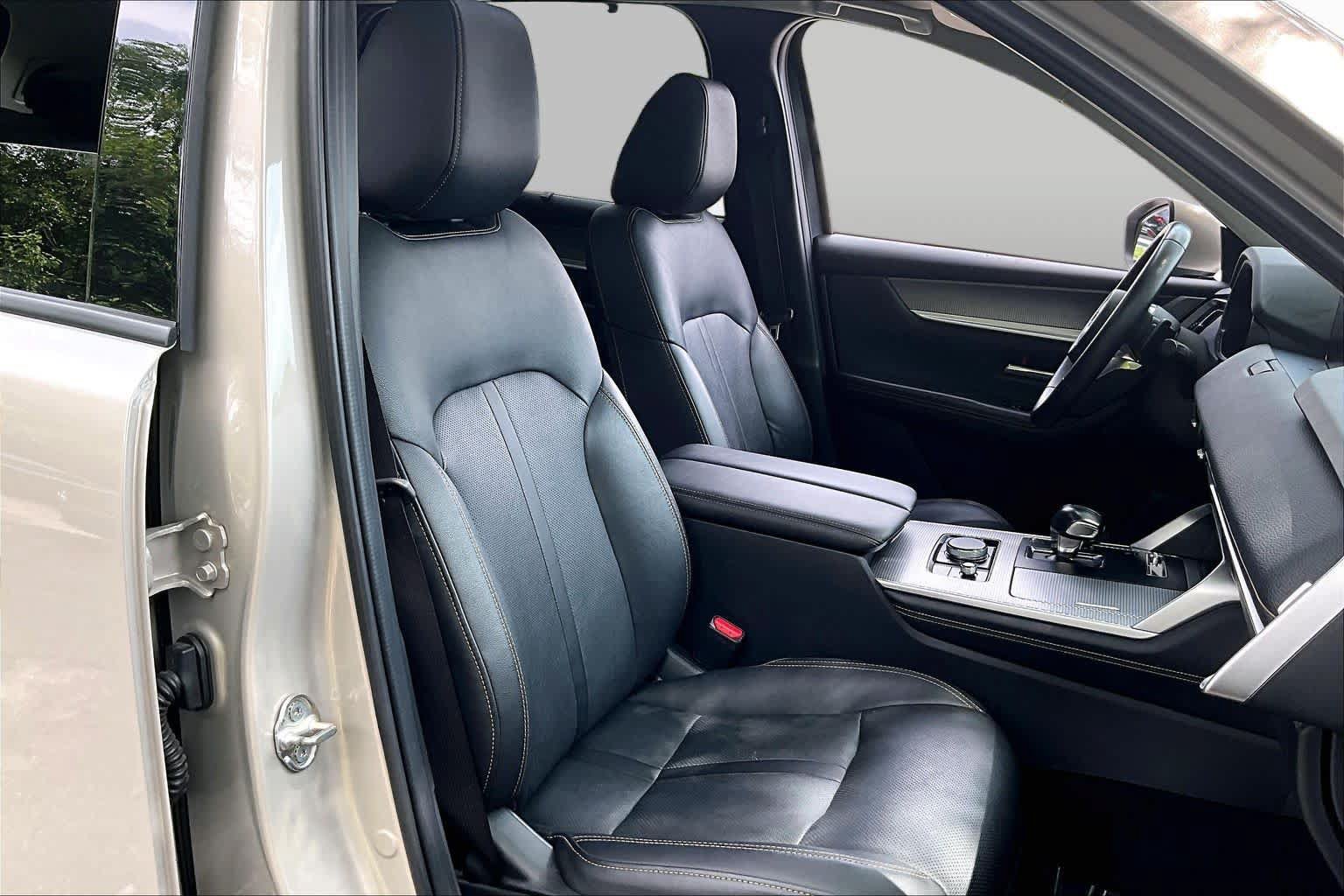 Used 2024 MAZDA CX-90 Plug-In Hybrid w/ Preferred AWD/4WD image 9