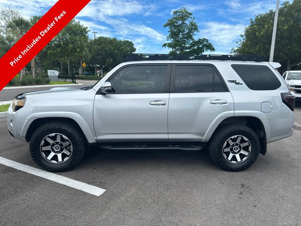 Used 2024 Toyota 4Runner TRD Off-Road Premium w/ Moonroof Package AWD/4WD image 2