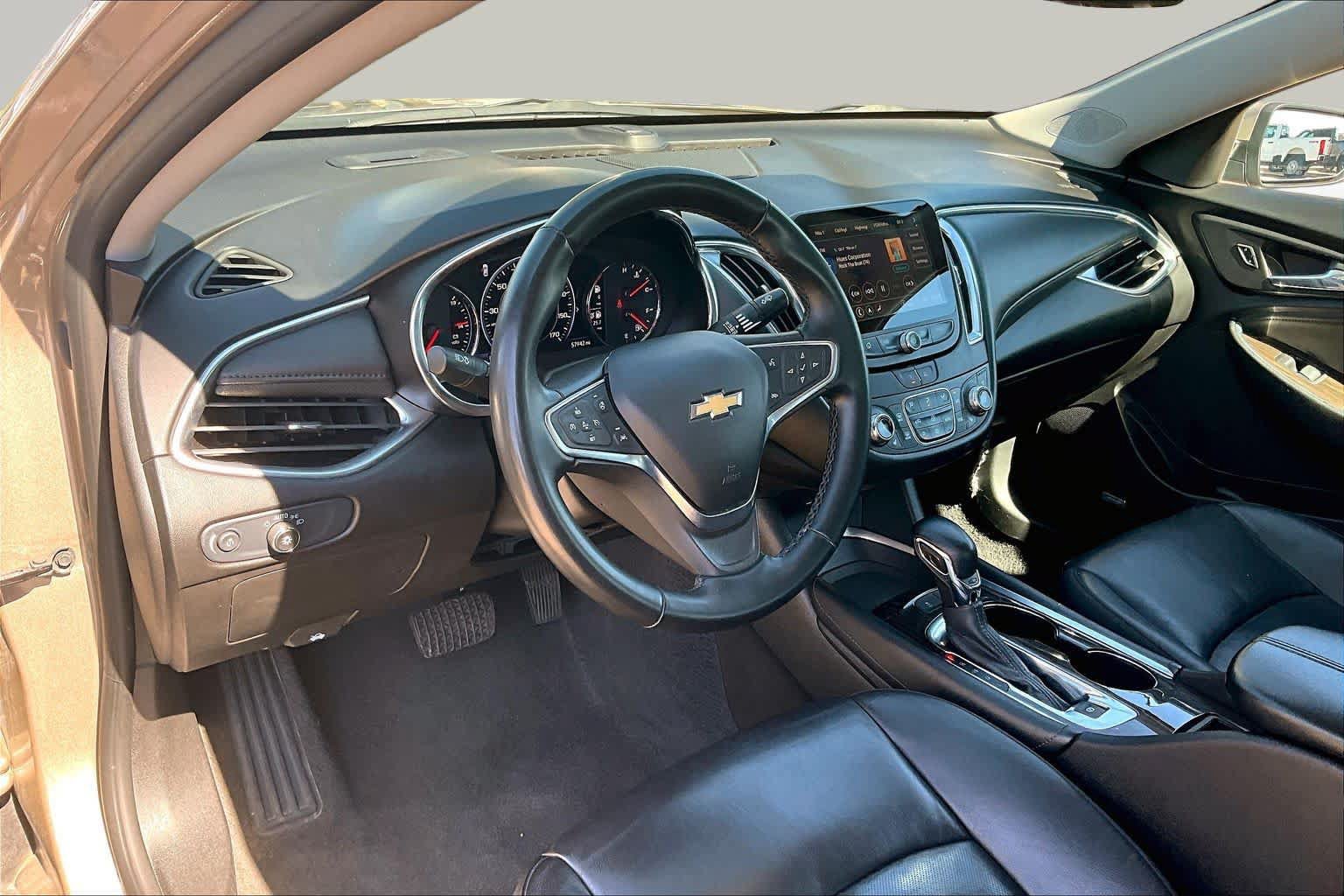 Used 2024 Chevrolet Malibu LT FWD image 18