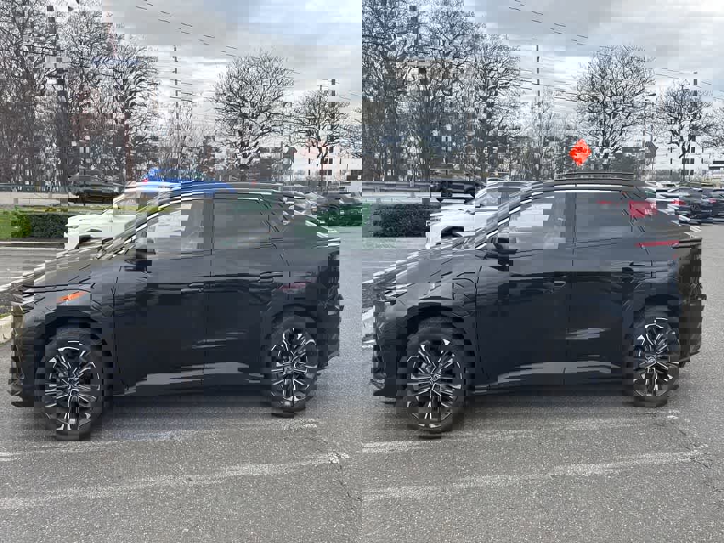 Used 2023 Toyota bZ4X Limited image 2