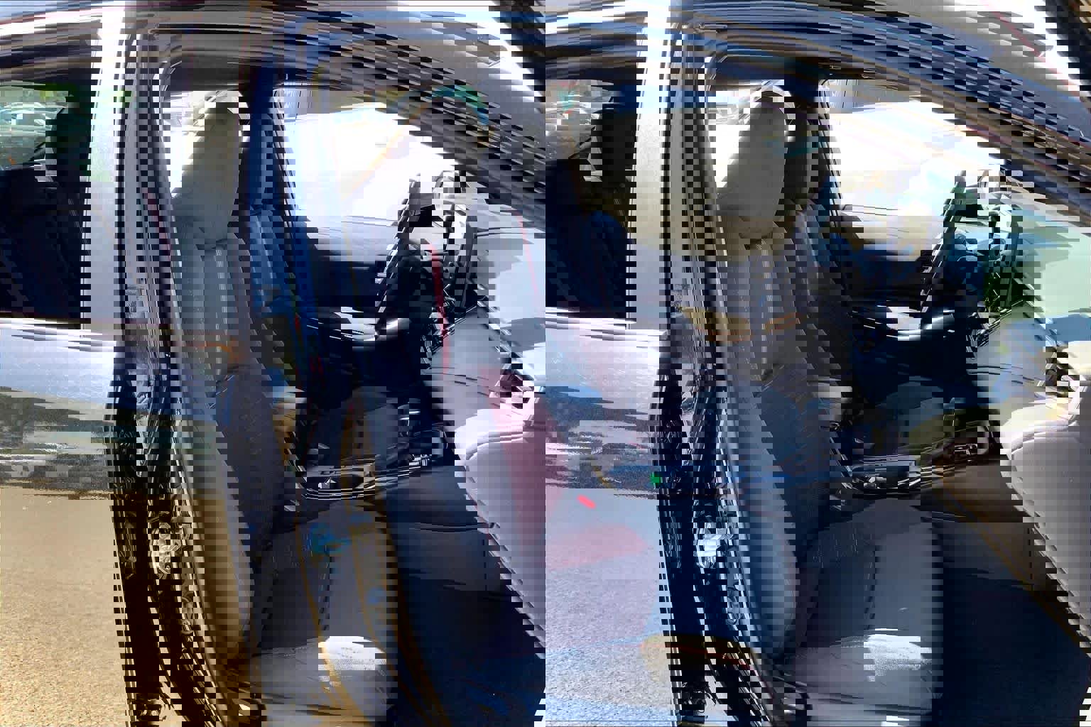 Used 2025 Toyota Corolla SE image 9