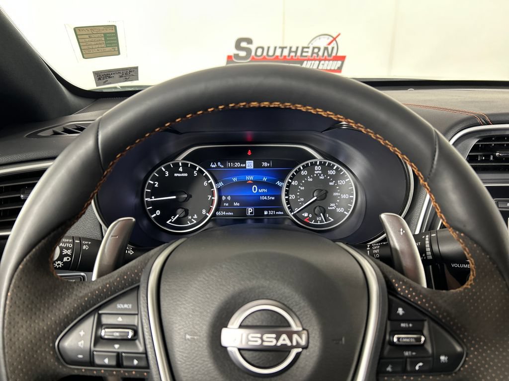 Used 2023 Nissan Maxima SR w/ Sport Mat Group FWD image 13