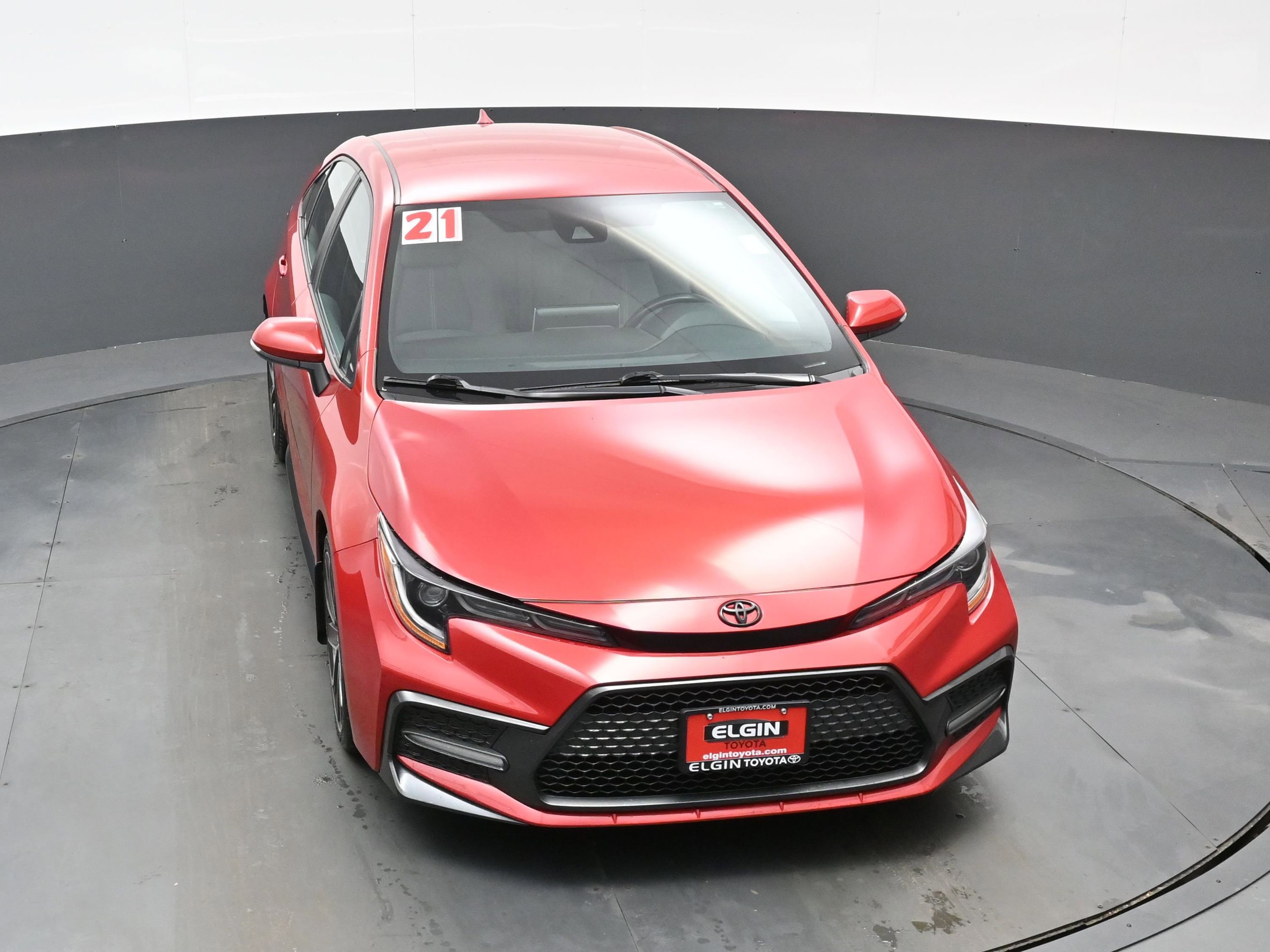 Used 2021 Toyota Corolla SE w/ Carpet Mat Package (TMS) image 32