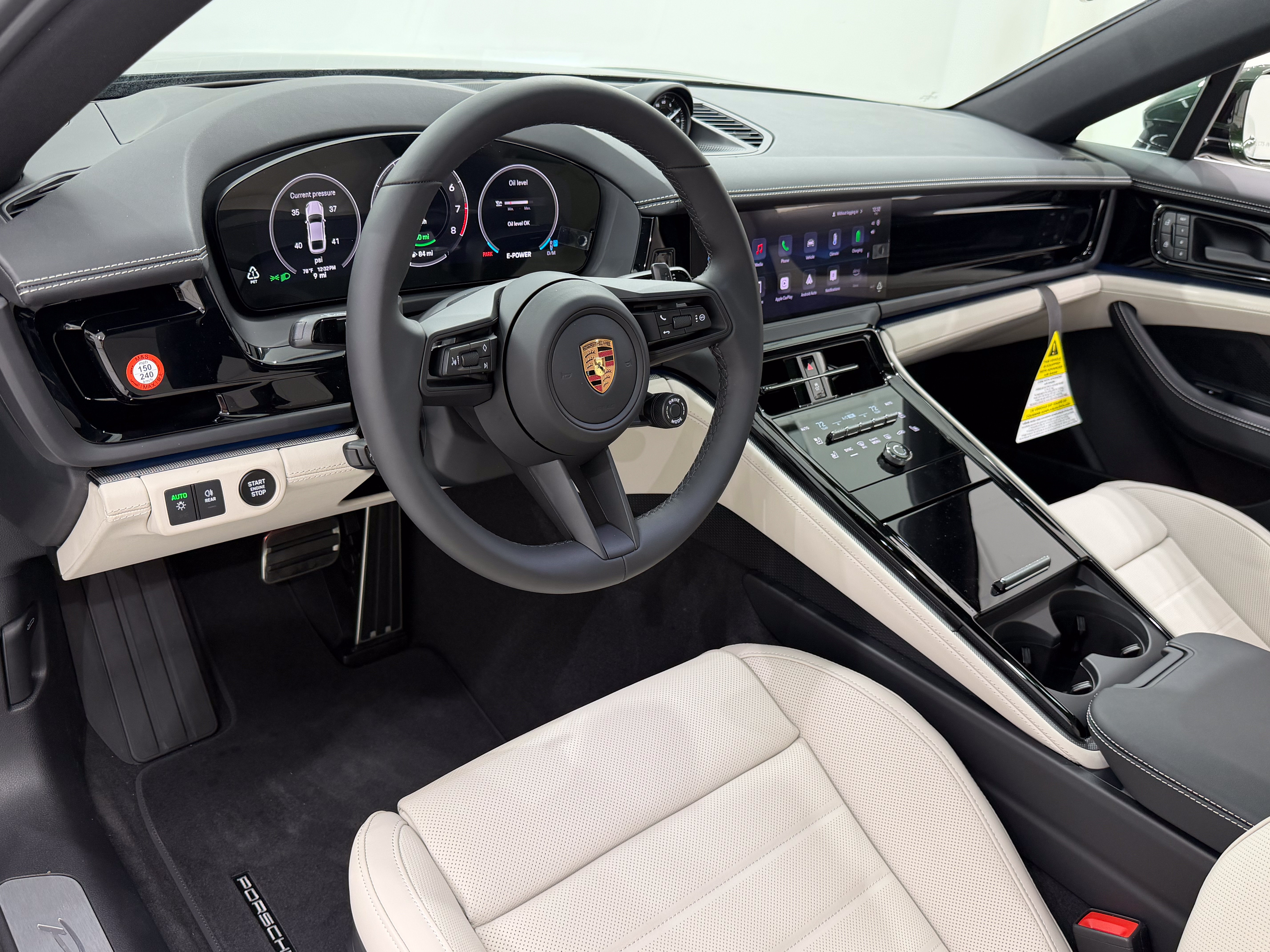 New 2026 Porsche Panamera 4 AWD/4WD image 4