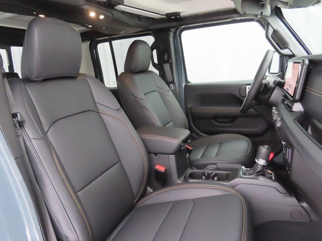 New 2026 Jeep Gladiator Sport image 25