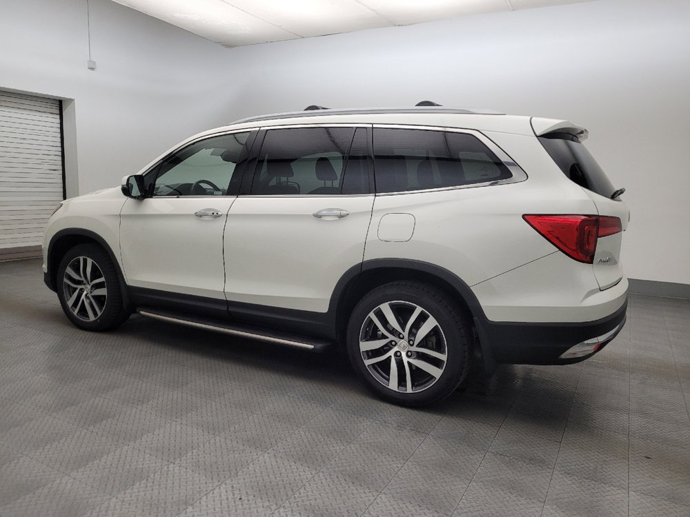 Used 2017 Honda Pilot Elite image 3