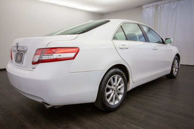 Used 2011 Toyota Camry XLE w/ XLE Extra-Value Pkg #2 image 30