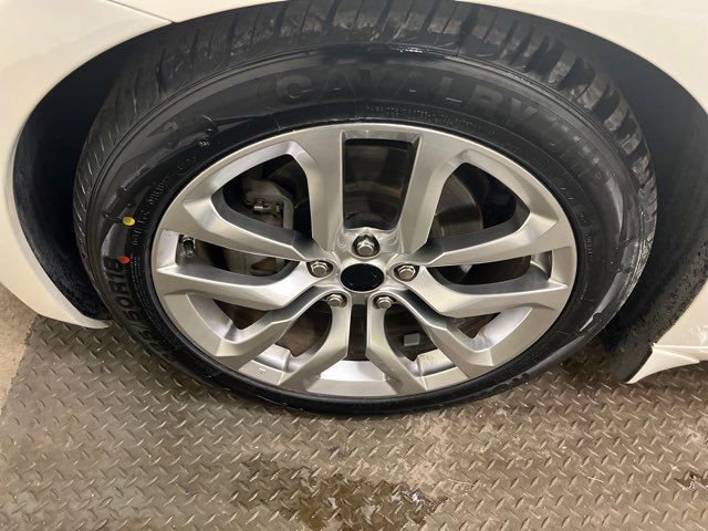 Used 2012 Nissan 370Z Roadster image 19