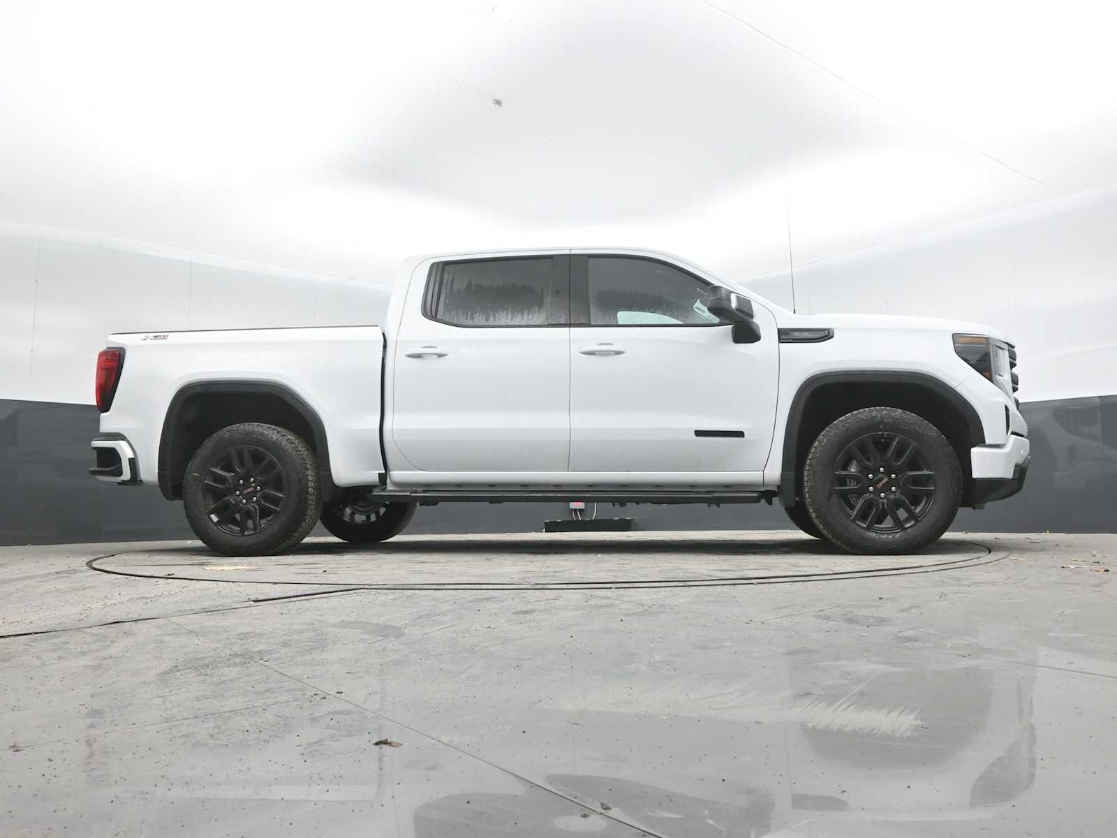 New 2026 GMC Sierra 1500 Elevation w/ Elevation Premium Package AWD/4WD image 45