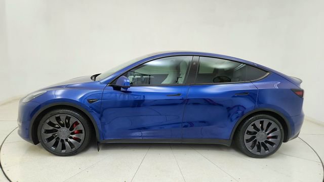 Used 2024 Tesla Model Y Performance AWD/4WD image 10