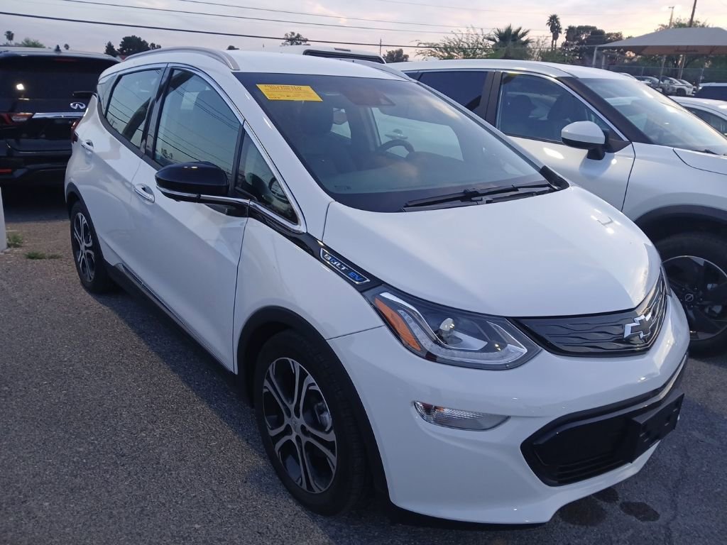 Used 2021 Chevrolet Bolt Premier w/ Infotainment Package image 3