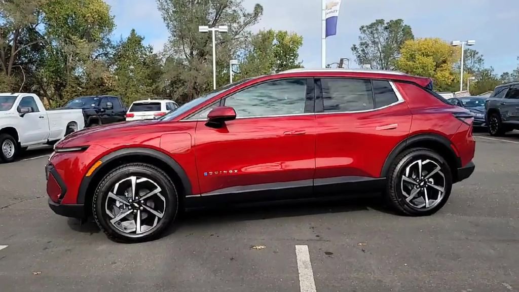 New 2026 Chevrolet Equinox EV LT image 5