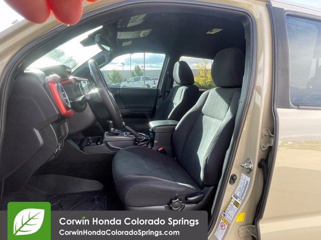 Used 2019 Toyota Tacoma TRD Sport w/ Technology Package AWD/4WD image 14