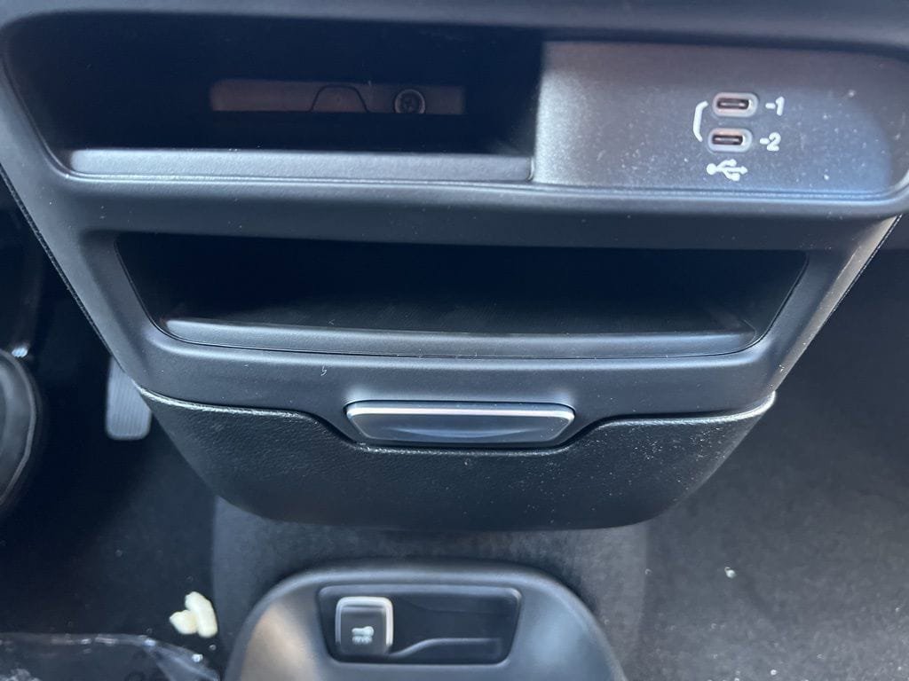 New 2026 Chrysler Pacifica Select FWD image 30