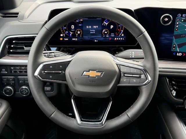 New 2025 Chevrolet Suburban Premier image 26