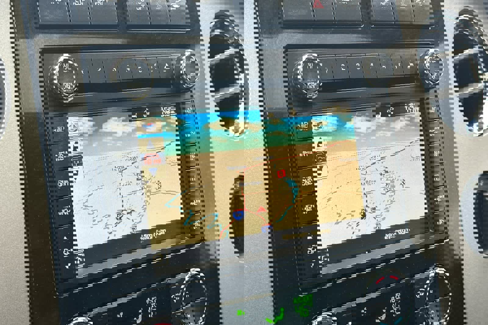 Used 2013 Ford Expedition Limited image 19