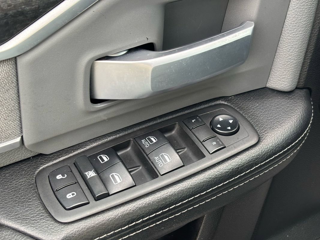 Used 2019 RAM 2500 Big Horn image 23