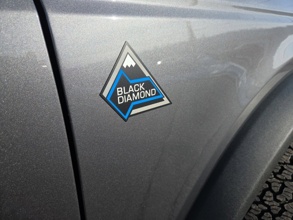 Used 2023 Ford Bronco Black Diamond image 9