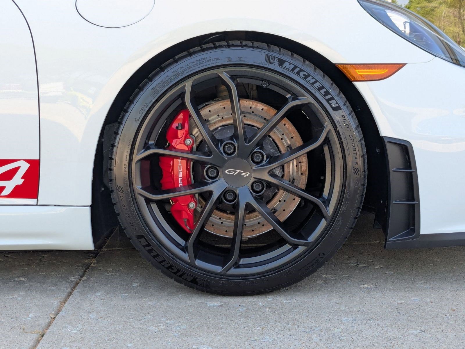 Used 2022 Porsche 718 Cayman GT4 RWD image 24