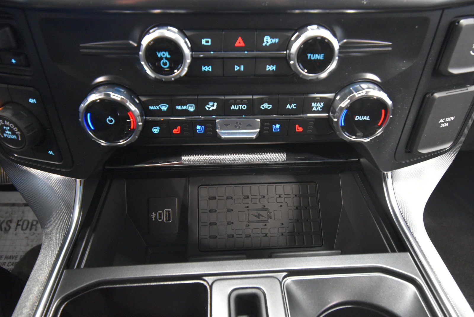 New 2025 Ford F150 Platinum w/ Equipment Group 702A High image 12