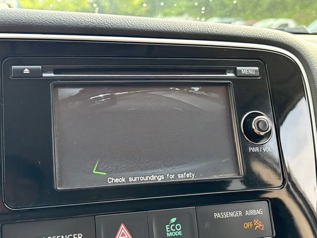 Used 2014 Mitsubishi Outlander SE AWD/4WD image 14
