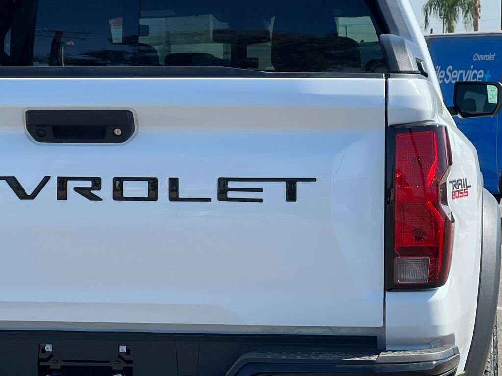 New 2025 Chevrolet Colorado Trail Boss w/ Midnight Edition image 23