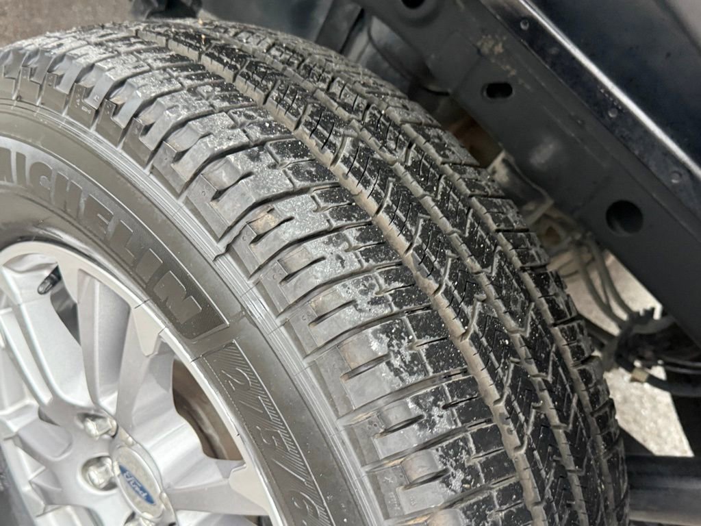 Used 2019 Ford F150 Lariat image 42