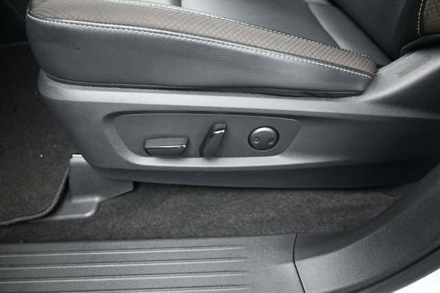 Used 2025 Nissan Pathfinder SL AWD/4WD image 21