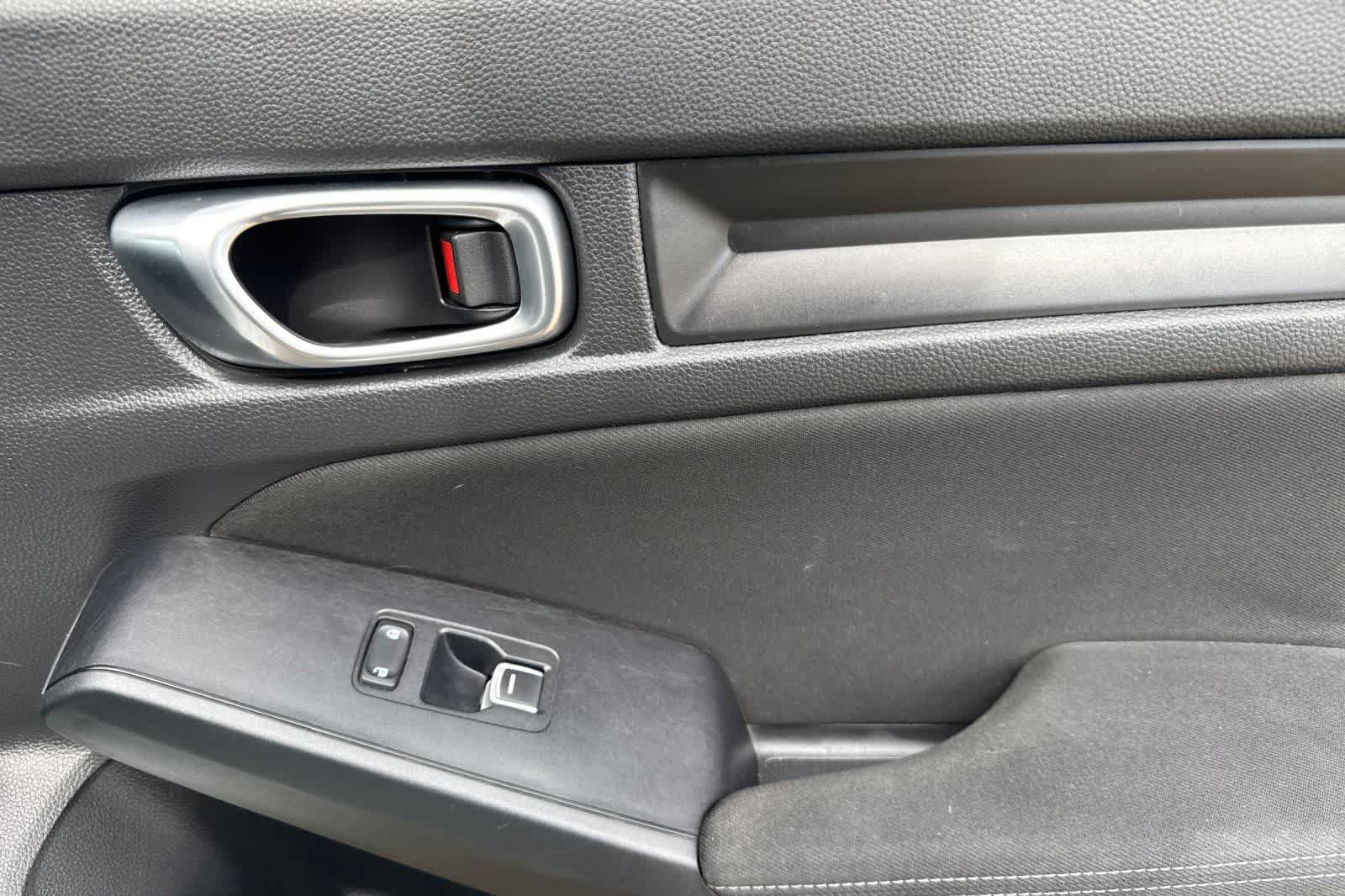 Used 2023 Honda Civic Sport image 17