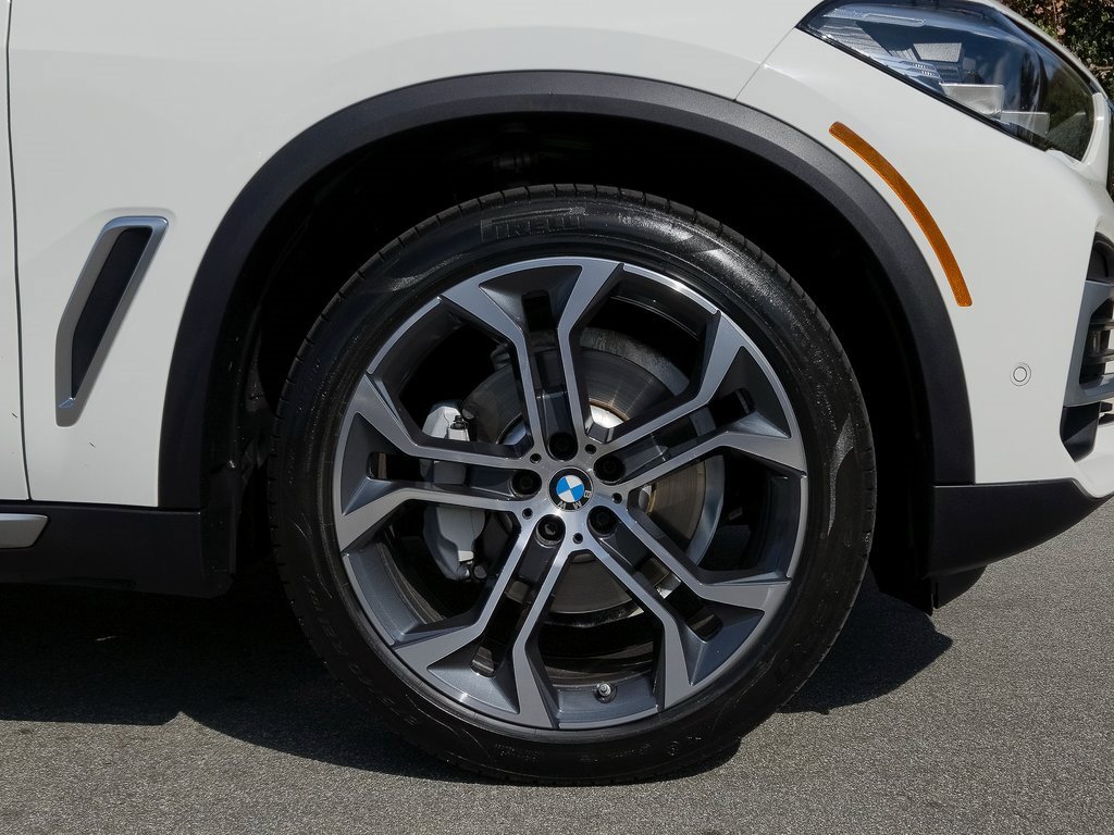 Certified 2023 BMW X5 sDrive40i w/ Parking Assistance Package image 9