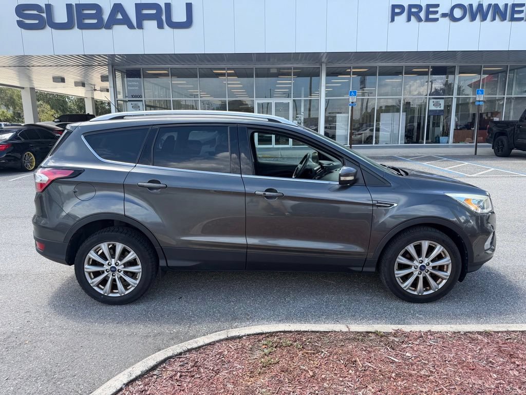 Used 2017 Ford Escape Titanium FWD video 2