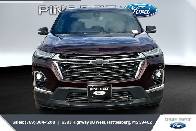 Used 2023 Chevrolet Traverse LT w/ LT Premium Package image 3