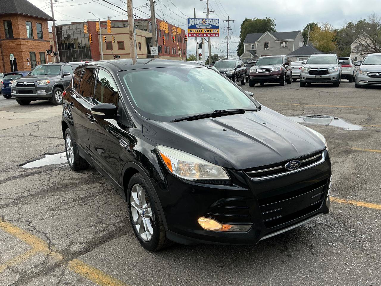 Used 2013 Ford Escape SEL FWD image 2