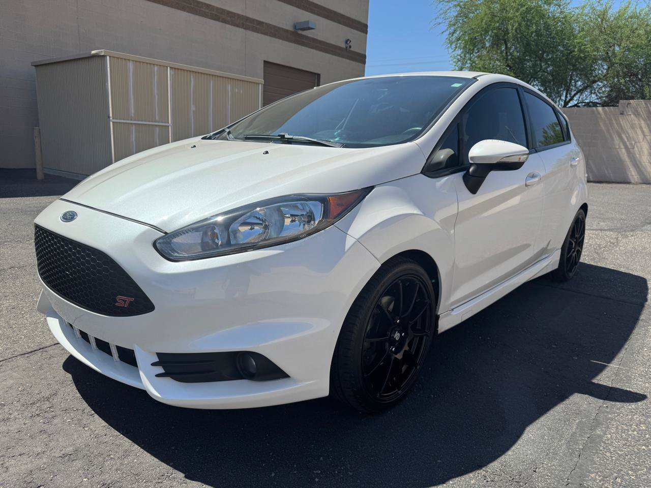 Used 2017 Ford Fiesta ST FWD image 3