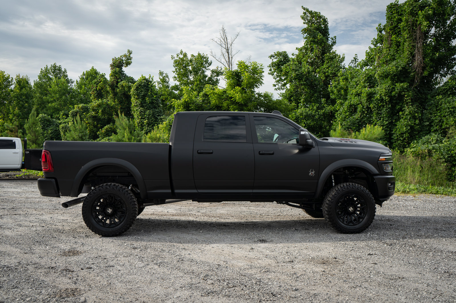 New 2026 RAM 2500 Laramie w/ Night Edition AWD/4WD image 21