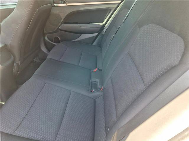 Used 2020 Hyundai Elantra SEL w/ Cargo Package (C1) FWD image 17